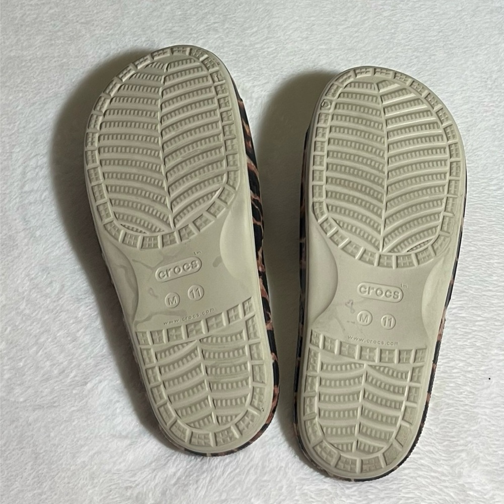 Crocs Leopard Print Men Sandals Sz 11 - Picture 6 of 6